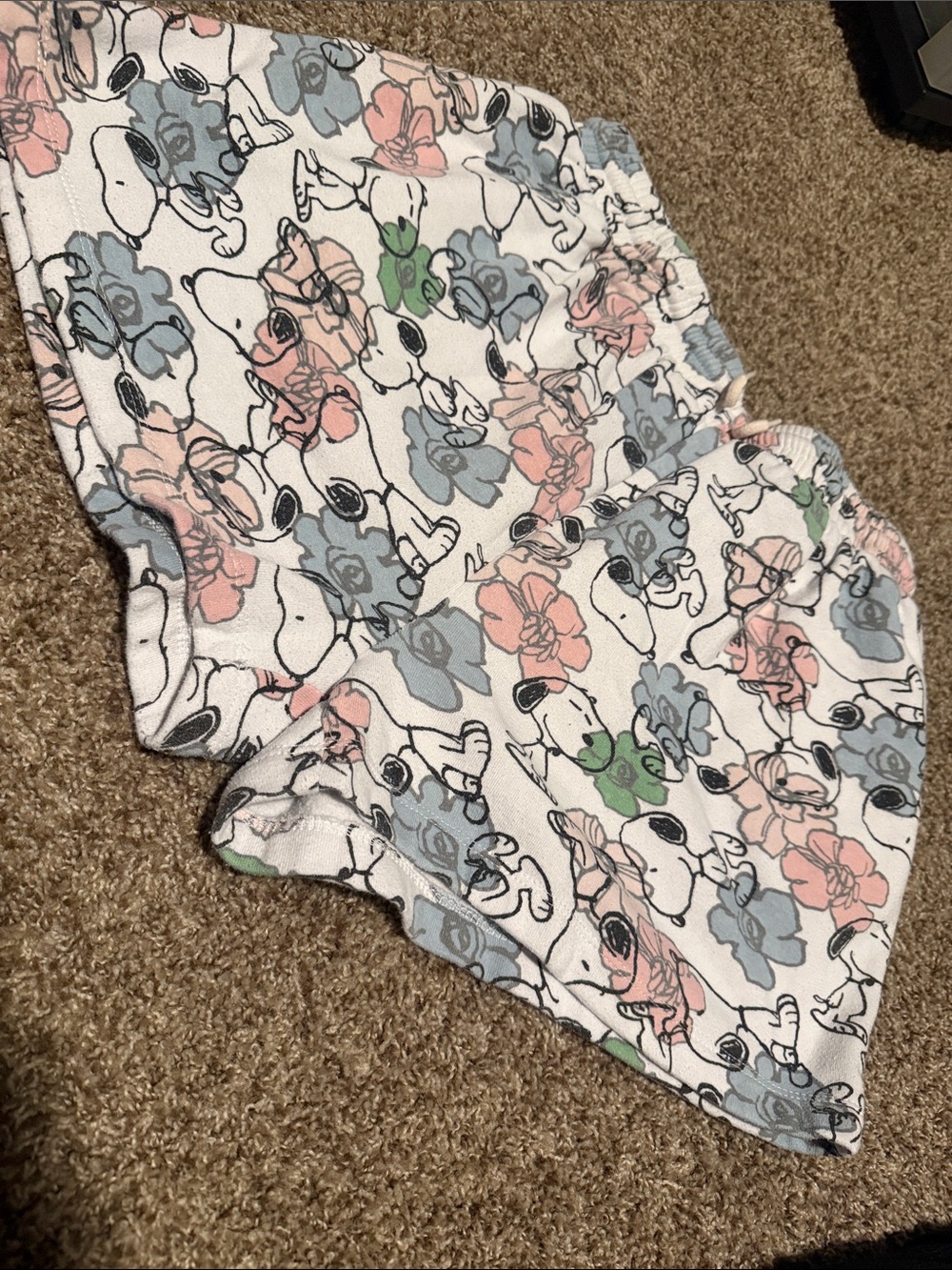 Peanuts Hybrid Snoopy Floral sweatshirt shorts (XL) - EUC!